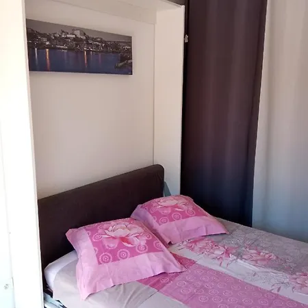 Saint Clair - Elena דירה *